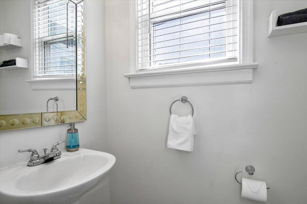 Private House Mins To Maymont Park, Trails & Vcu! 리치먼드 외부 사진